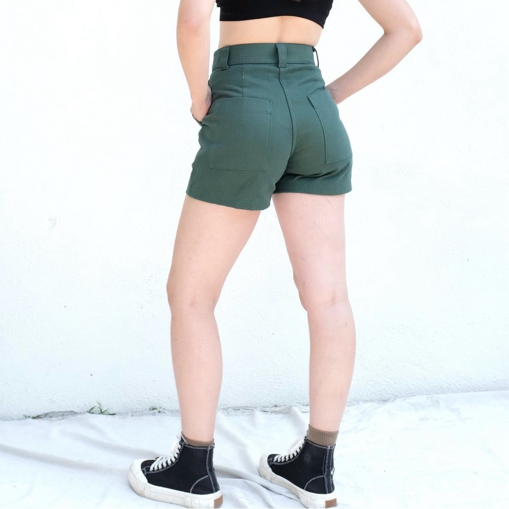 Beaton Linen utility handmade shorts in forest - Picture 4 of 10